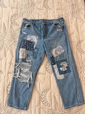 AE Patched Mom Straight Jean
